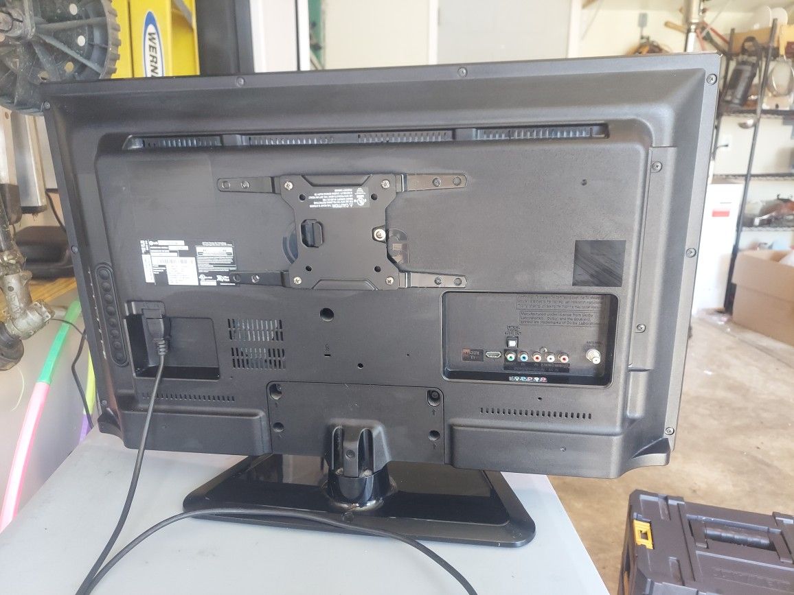 LG 32" TV