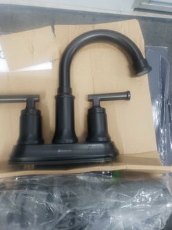 USED Glacier Bay Oswell Matte Black Bathroom Faucet 4" Centerset