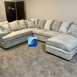 (New In Box) Oyster Soft Fabric Modern Large Sectional Couch