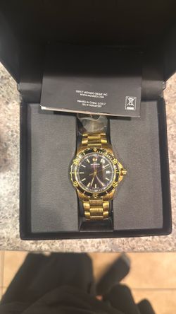 Gold Movado Series 800