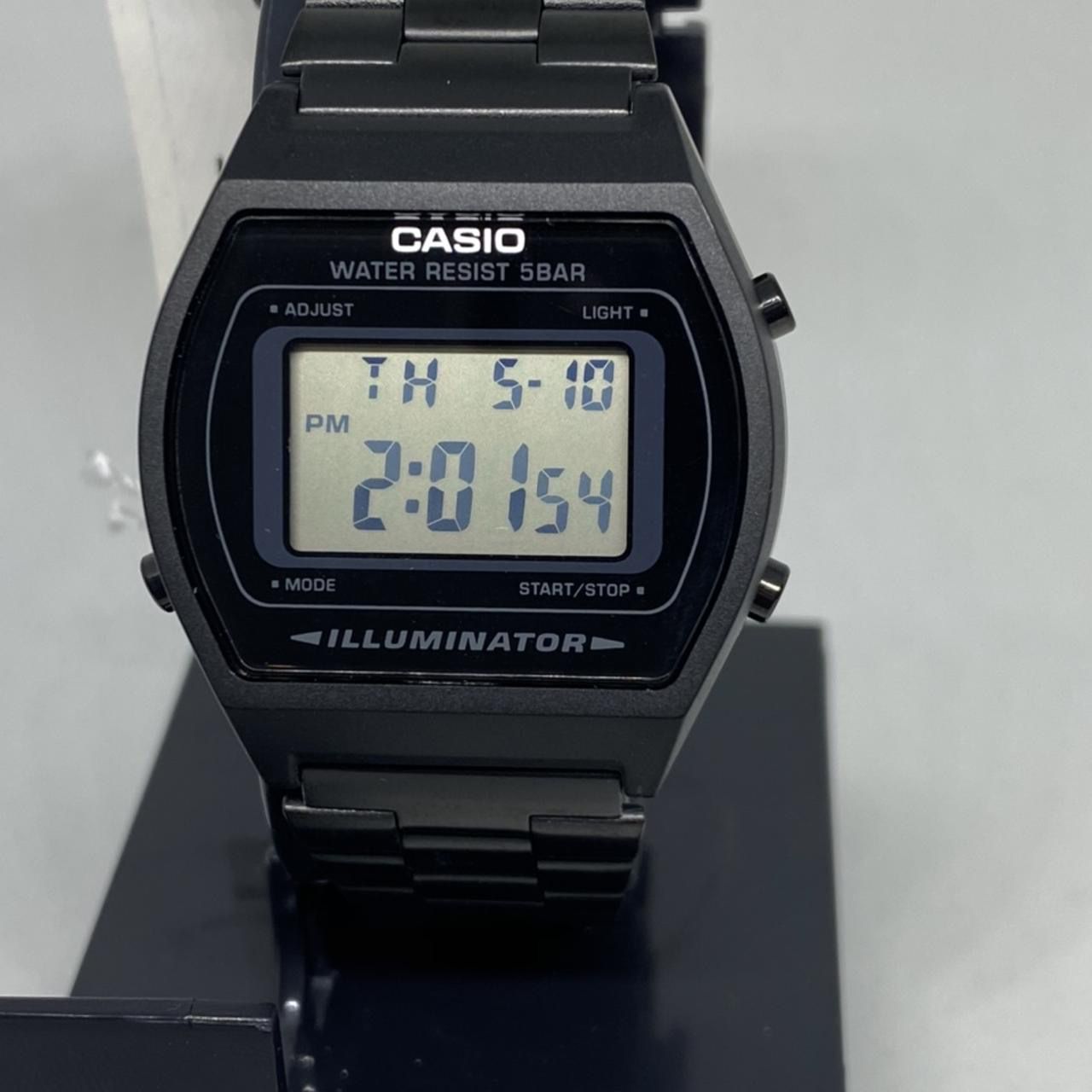 Casio Watch Brand New Item Unisex For Men Teen or Ladies Too  Size  Stainless Steel  Digital Alarm  34mm Diameter Stainless Steel For Work Watch  Clas