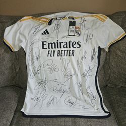23/24 REAL MADRID TEAM SIGNED JERSEY 