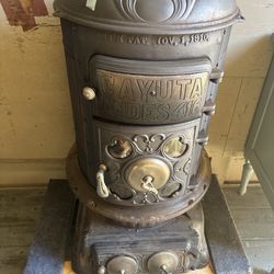 Cayuta Andes No. 410 - Antique Cast Iron Stove (1910)