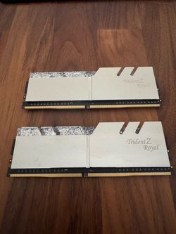 G.SKILL Trident Z Royal RGB - DDR4 RAM