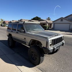 2000 Jeep Cherokee