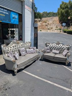 Sofa and loveseat New