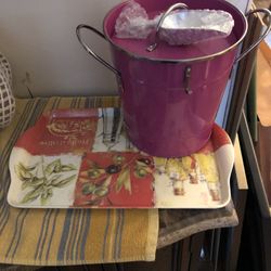 New Ice Bucket With Scoop And Matching Serving Trays