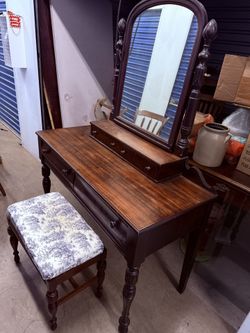 Antique Vanity Set