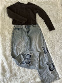 New butterfly Patch Wide Leg Jeans with cropped long sleeve