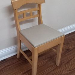 silla con gaveta