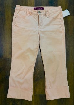 NWT Gloria Vanderbilt Capris