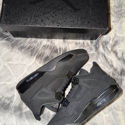 Jordan 4 Black Cats 