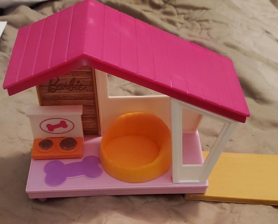 Mattel Barbie Doghouse Pet Puppy Dog House Bed
