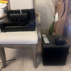 Kenwood Stereo With Speakers