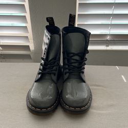 Doc Martens / AirWait