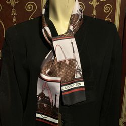 New with tag Louis Vuitton brown Twilley reversible silk scarf
