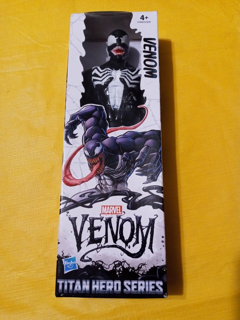 MARVEL VENOM TITAN HERO SERIES