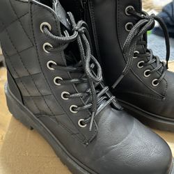 Black Boots