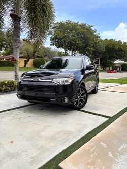 Mitsubishi outlander price negotiable