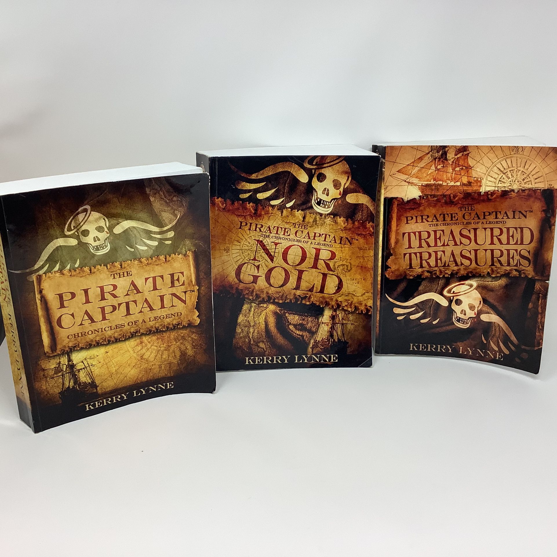 The Pirate Captain Chronicles Of A Legend - Complete Set (Kerry Lynne) - 3 Volumes
