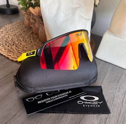 New Oakleys  Box, Pouch Cloth All Included