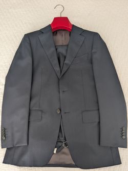 Suitsupply Lazio navy wool suit