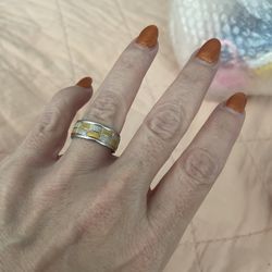 Unisex Wedding Band Size 7 1/2