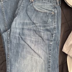 Levis 559