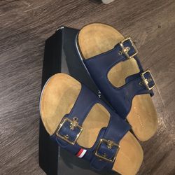 New In Box Tommy Hilfiger Women’s Sandals Size 9.5