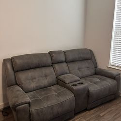 84” Gray Reclining Sofa