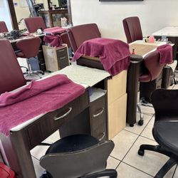 Manicure Tables