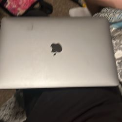 2018 MacBook Pro (READ DESCRIPTION)