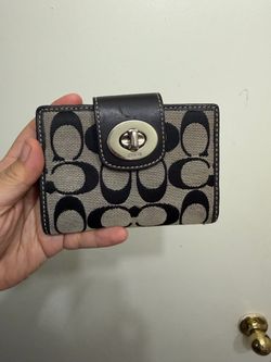 Coach turnlocket y2k wallet
