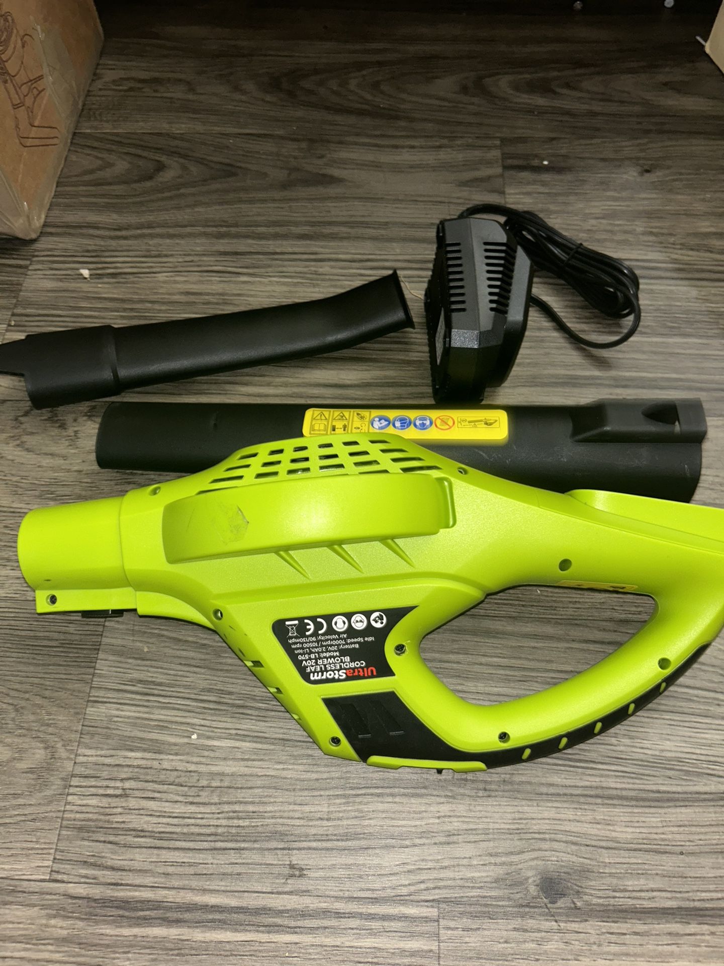 Cordless Leaf Blower (No Battery)