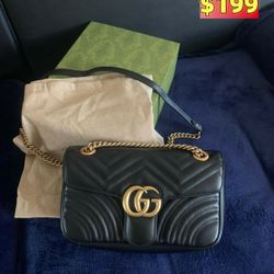 GUCCI Marmont Green Quilted Mini Crossbody Bag