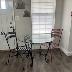 Pier 1 Wrought Iron Table 