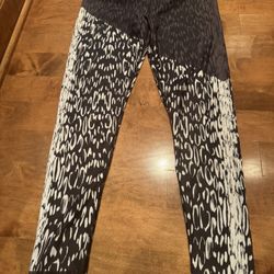 Victoria Secret Workout Pants Shipping Available 