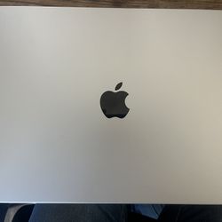 MacBook Pro. M1 Pro Chip. 1TB Storage. 16” Screen. Like New. 