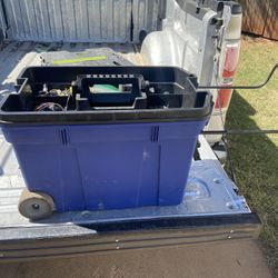 Tool Tote With Wheel And Vise