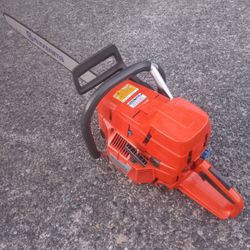 Husqvarna 395xp 32in Bar Chain Saw Chainsaw Excellent Condition.  For Pick Up Fremont Seattle. No Low Ball Offers Please. No Trades 
