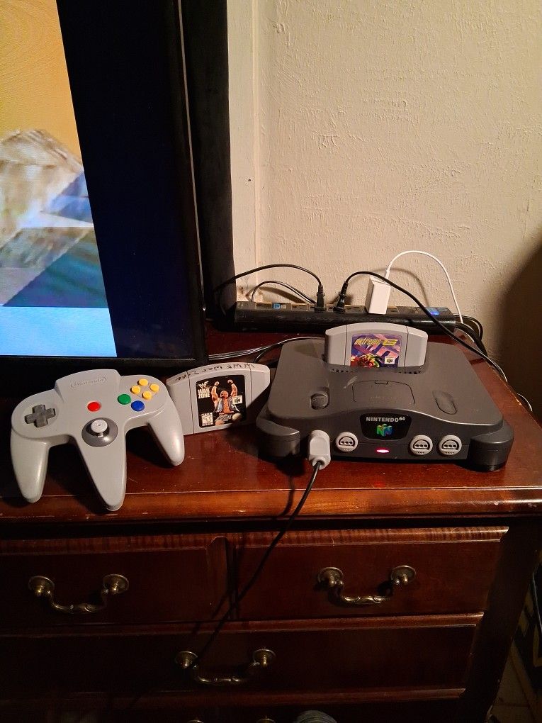 N64 With  2 Games 
