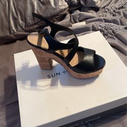 Sun & Stone black wedges
