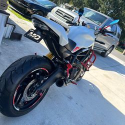 Ducati Monster  770 for sale many accessories