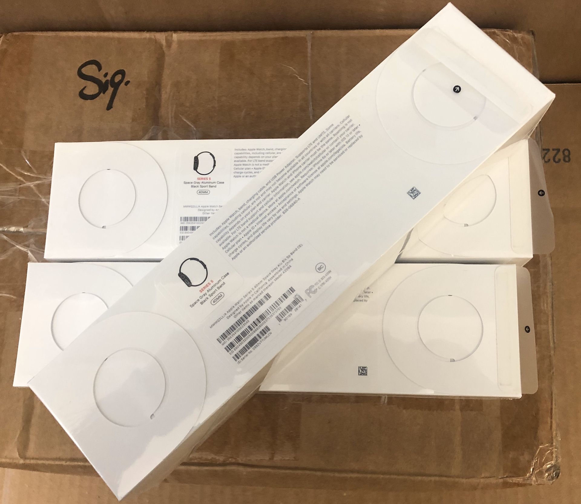 Brandnew Apple Watch series 40mm GPS +Cellular Space Gray