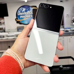 Samsung Galaxy Z Flip 5 5G Unlocked, FREE Smartwach/ Headphones. Pay $1 Today Rest in payments. NO CREDIT NEEDED FINANCING