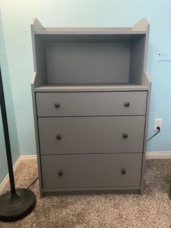 Dresser and 2 nightstands kids furniture set