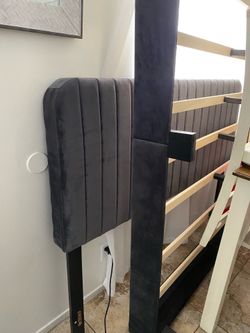 Full bed frame