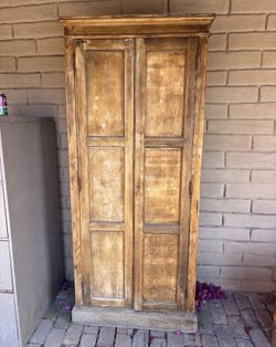 Antique Armoire (project please read)