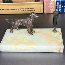 ANTIQUE 1920s METAL SETTER DOG DESK PAPERWEIGHT PEN HOLDER ON ONYX BASE