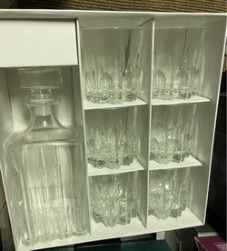 *NEW* 7pc Whiskey Decanter Set